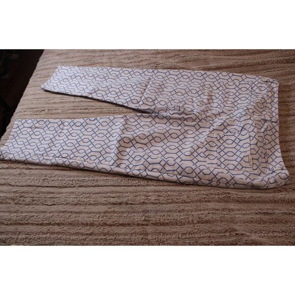 Chico's size 2 Jeans Women 4 Small Denim So Slimming Girlfriend Crop - Picture 14 of 14